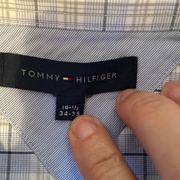 ⤵️Tommy Hilfiger men’s dress shirt - Picture 8 of 9